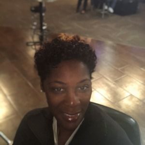 Meet your Posher, Candice